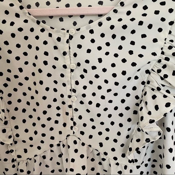 Pleione Ruffle Sleeveless Blouse – White with Black Dots – Size Medium - Picture 4 of 4